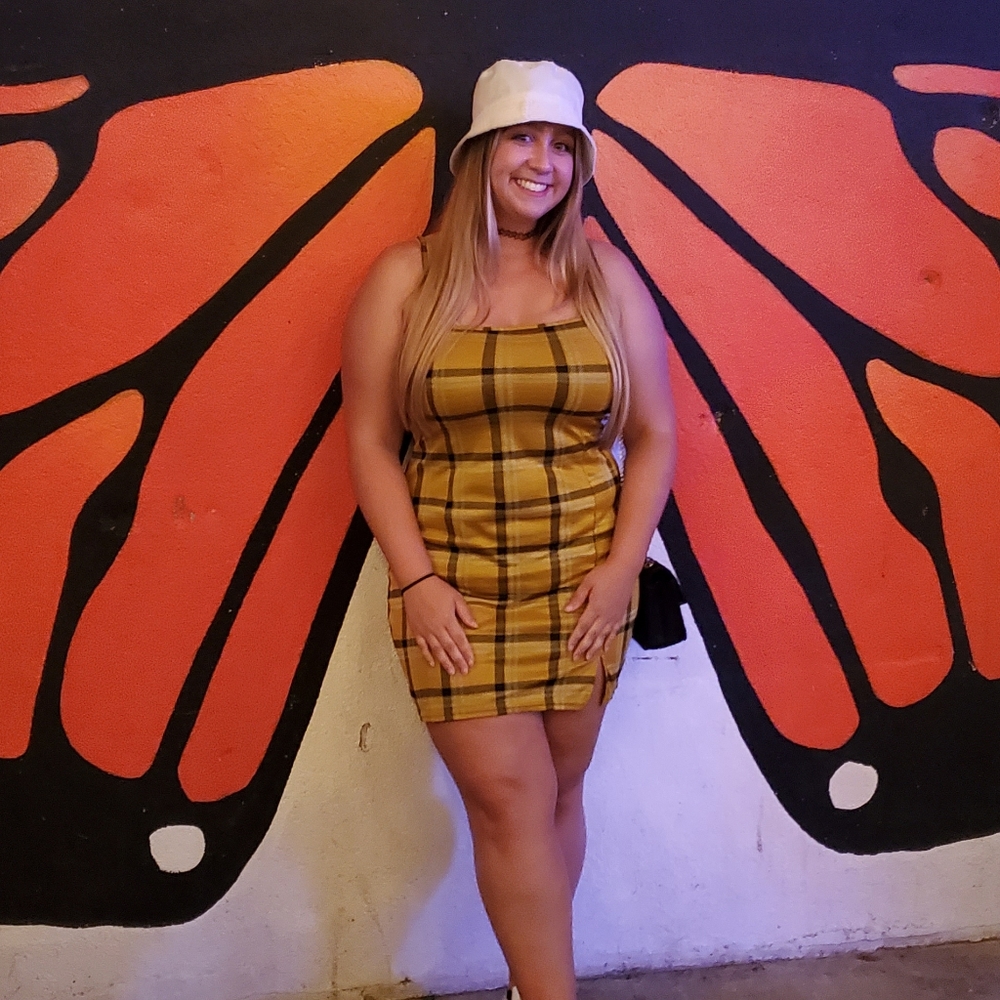 Meet your Posher, Nicole! (: